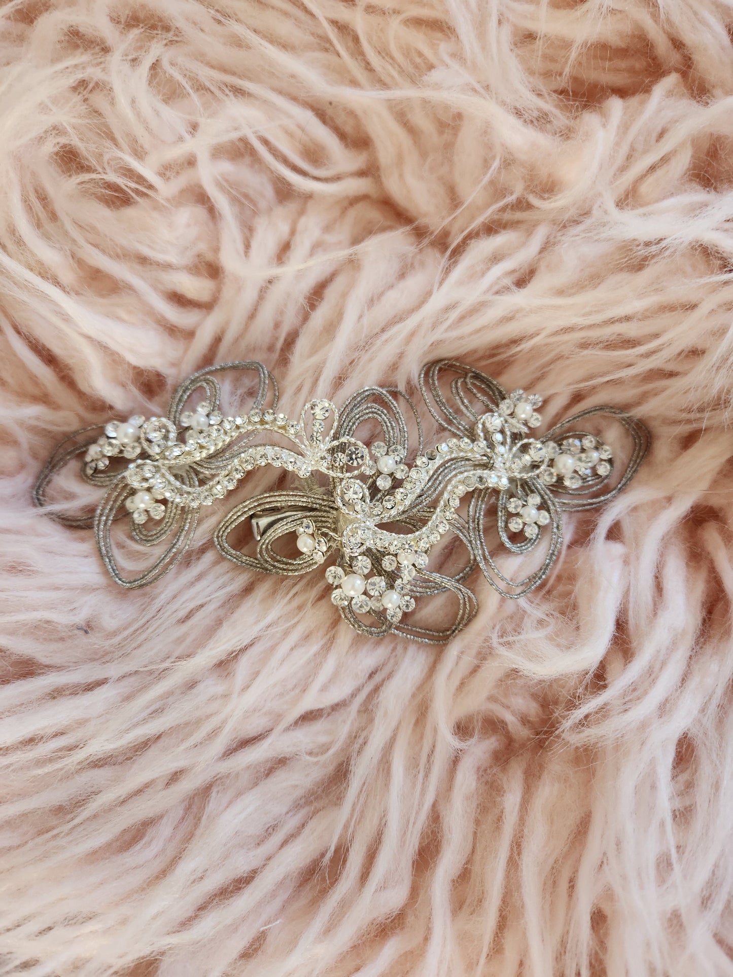 6542 Hair Clip