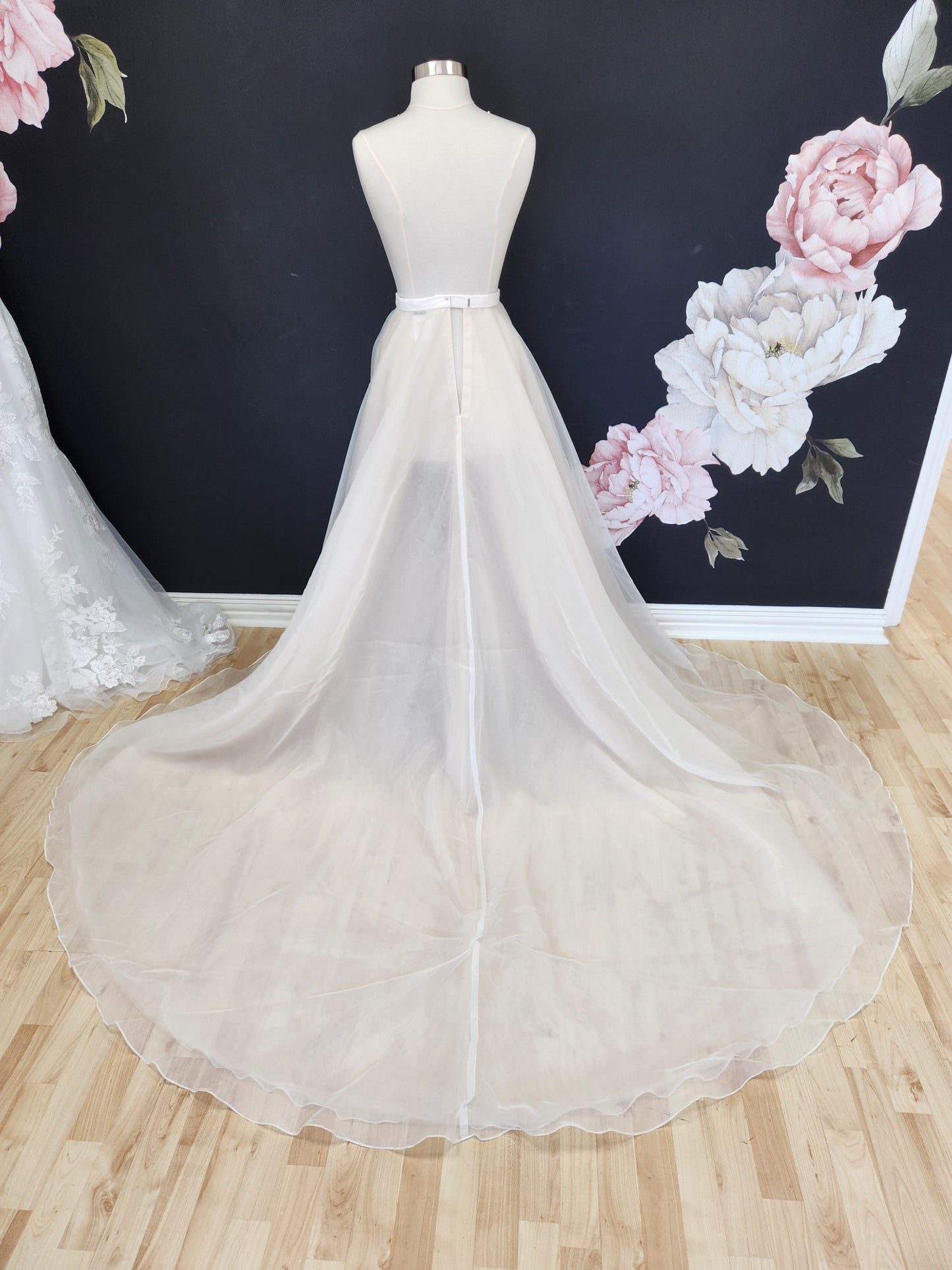 Justin Alexander 88085 de-attachable skirt