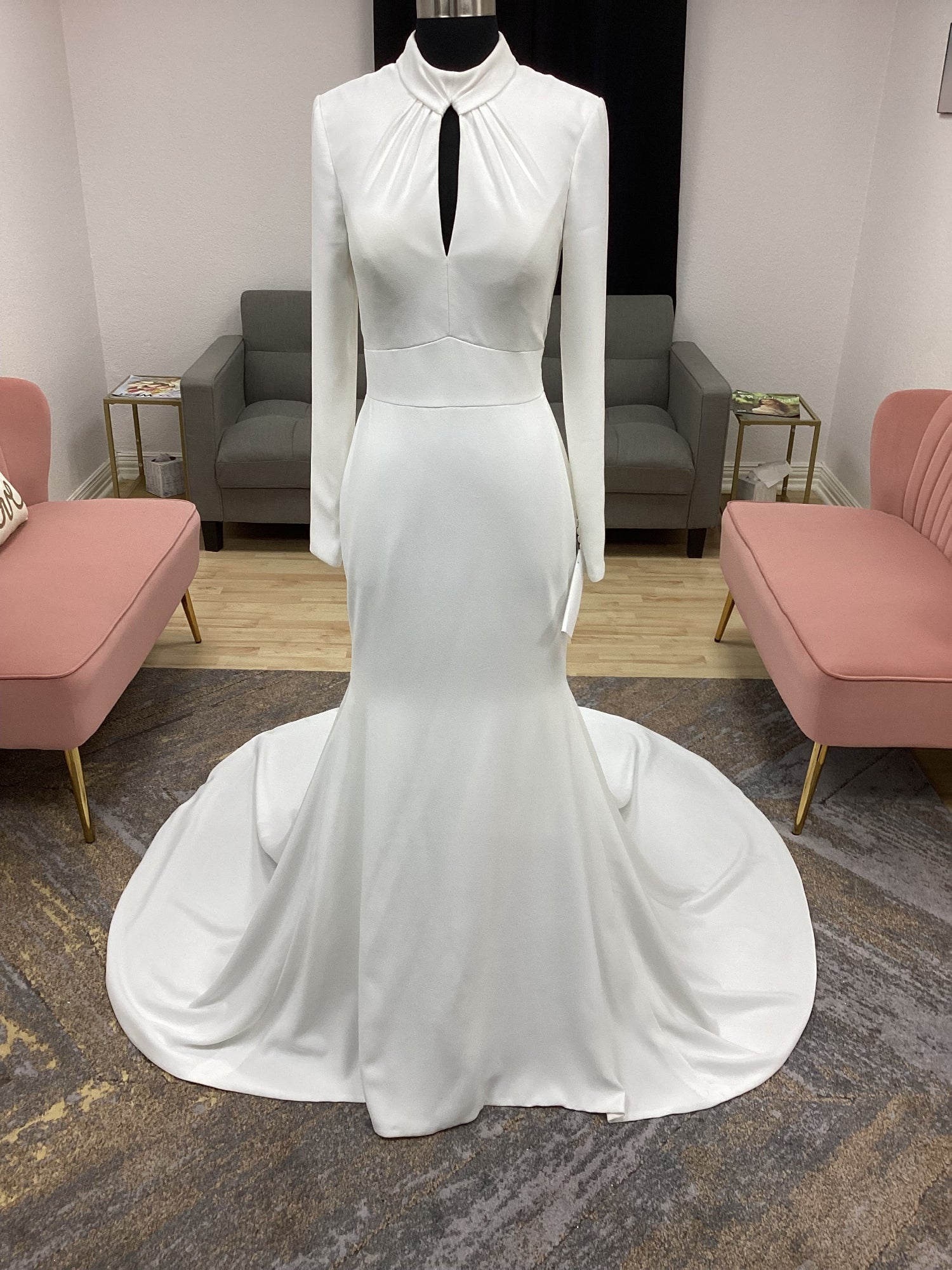 Crepe Fitted Long Sleeve Wedding Dress Crepe Fitted Long Sleeve Wedding Dress