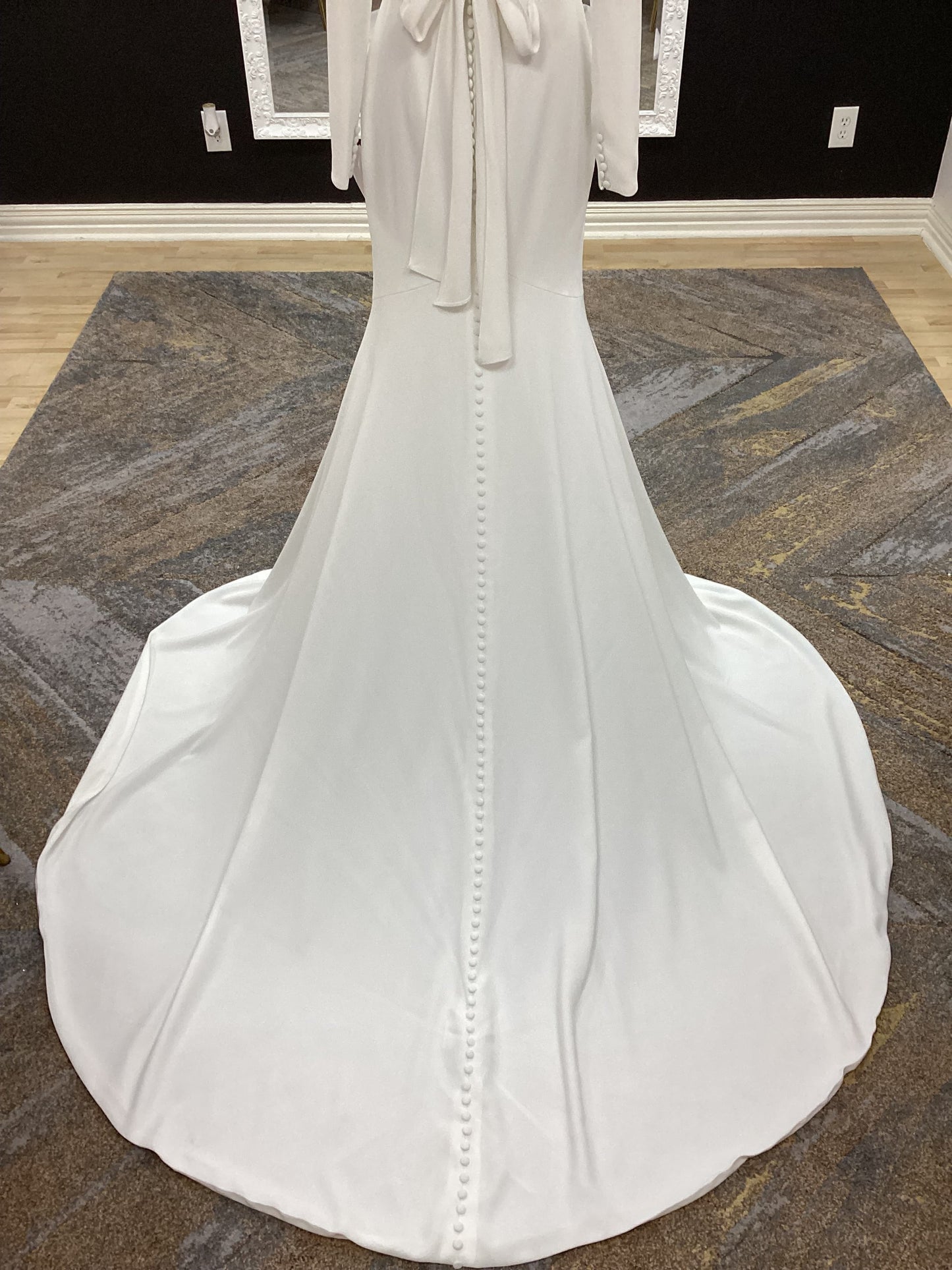 Crepe Fitted Long Sleeve Wedding Dress