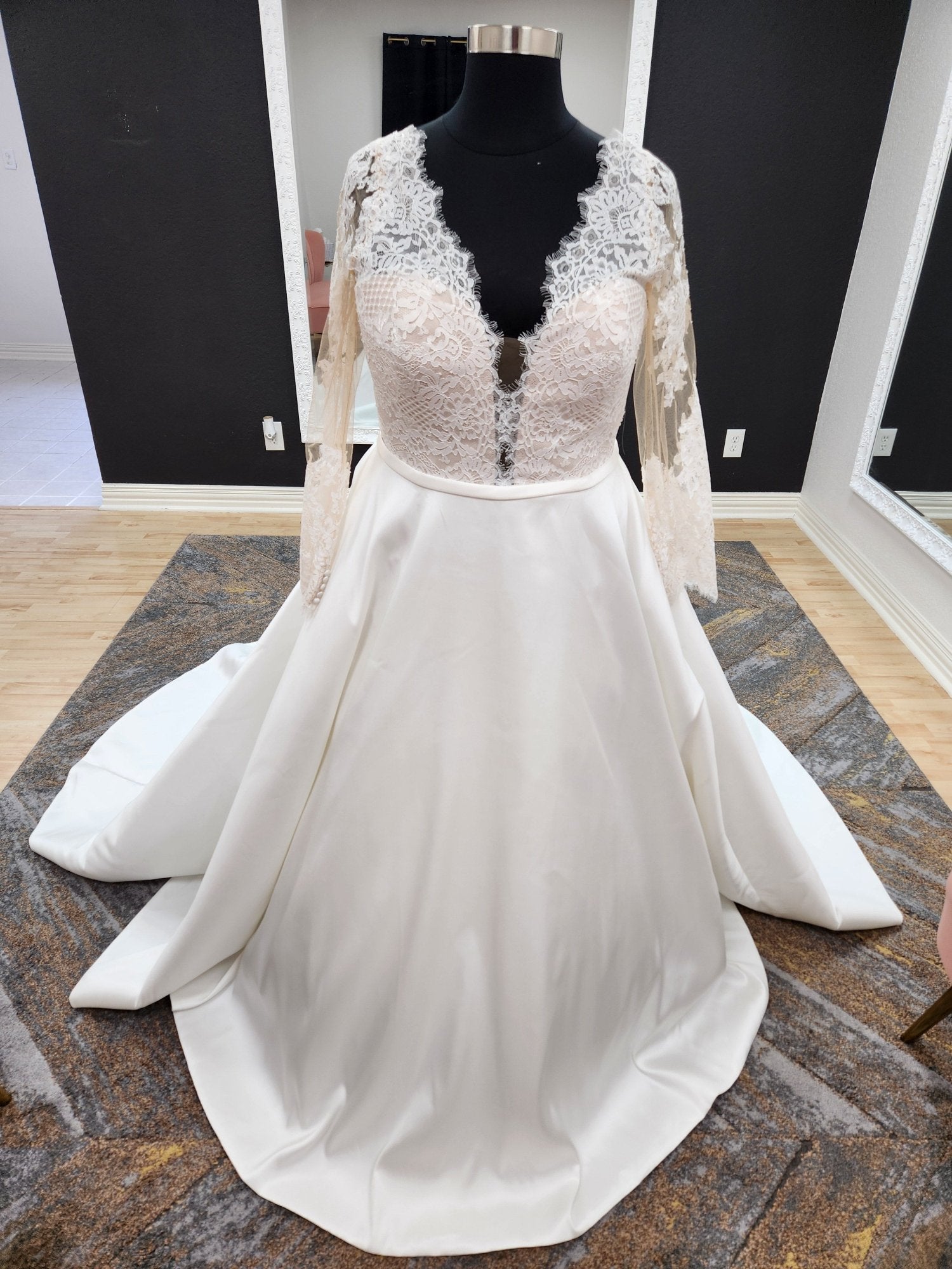 Justin Alexander Adore 11149 Wedding Dress