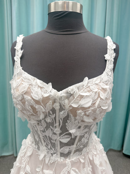 Amaryllis A-line Wedding Dress in Ivory/Cashmere, Size 12 — shimmering layered tulle, floral appliqués, soft romantic skirt