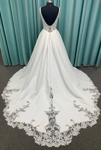 Aster Ballgown Wedding Dress in Ivory, Size 12 — lace bodice, square neckline, full ballgown skirt