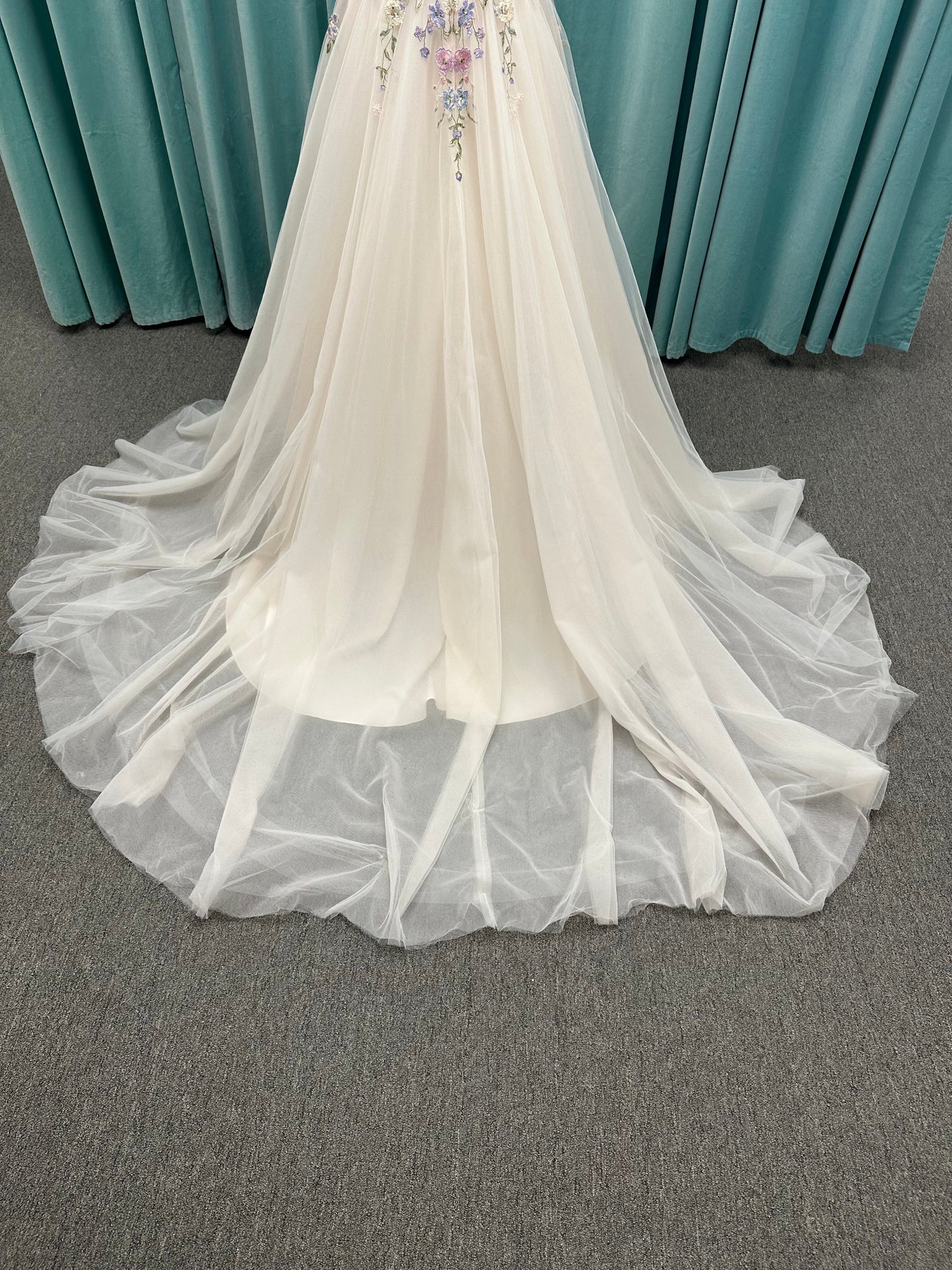 Stella York 8063 Wedding Dress
