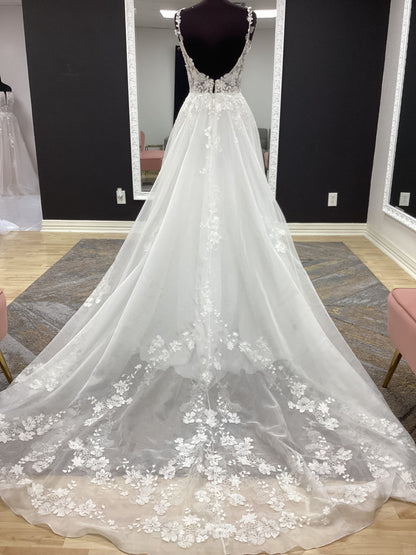 Organza and Lace A-line Wedding Dress