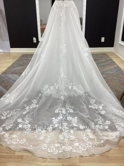 Organza and Lace A-line Wedding Dress