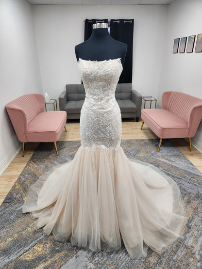 Strapless mermaid with Lace and Sparkle Wedding Dress