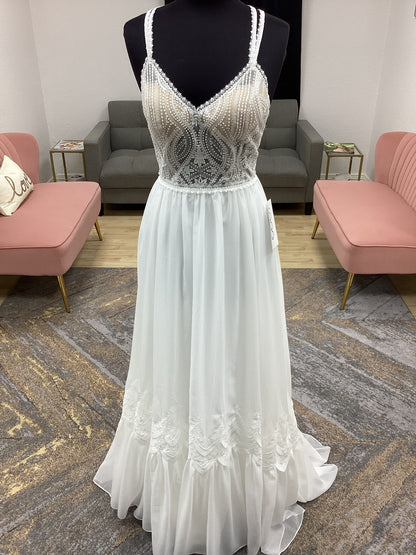 Western Lace and Chiffon skirt A-Line Wedding Dress Western Lace and Chiffon skirt A-Line Wedding Dress