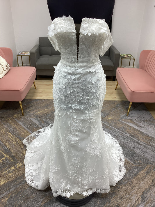 3d Floral Fitted Wedding Dress