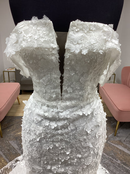 3d Floral Fitted Wedding Dress