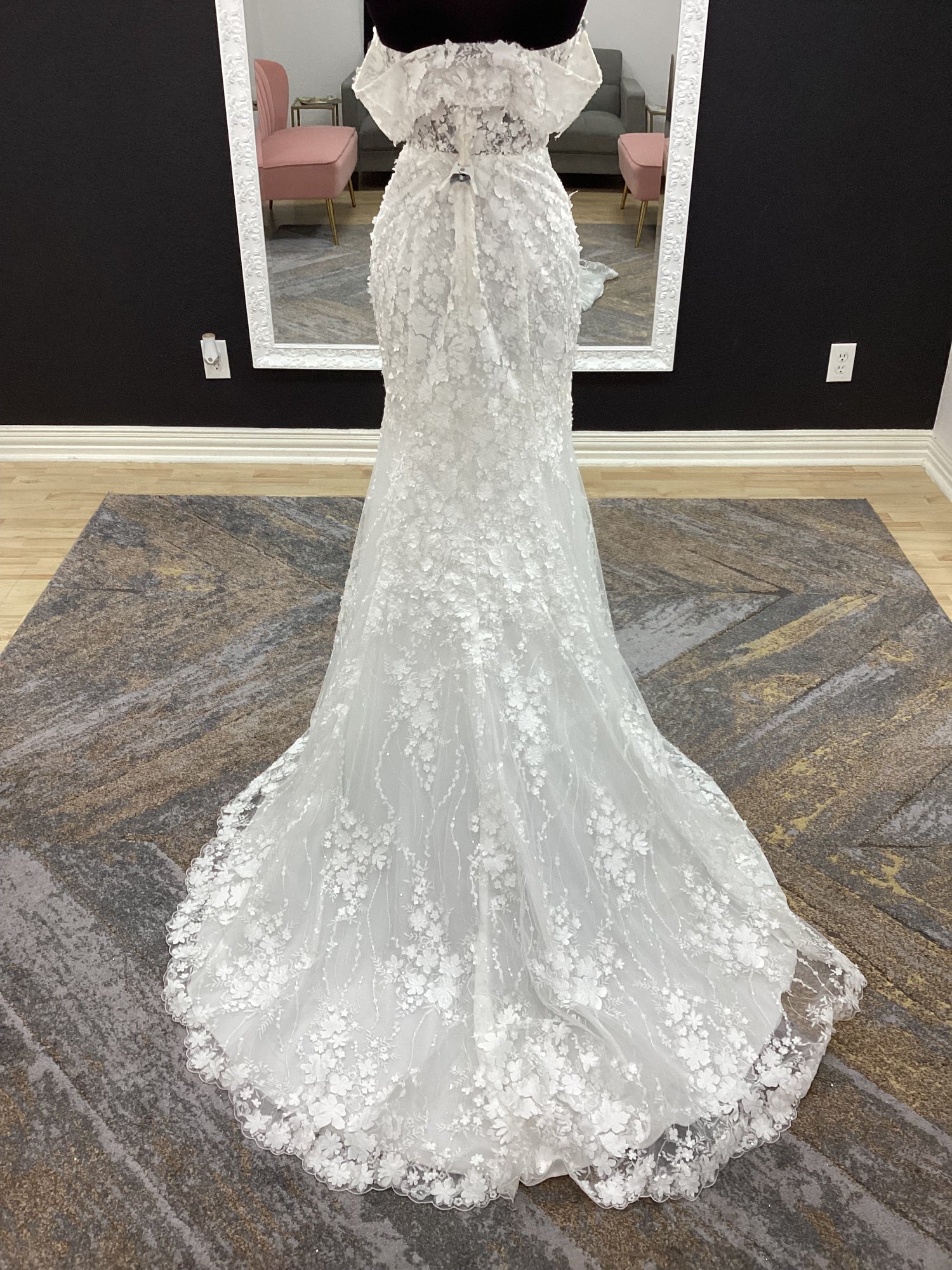 3d Floral Fitted Wedding Dress