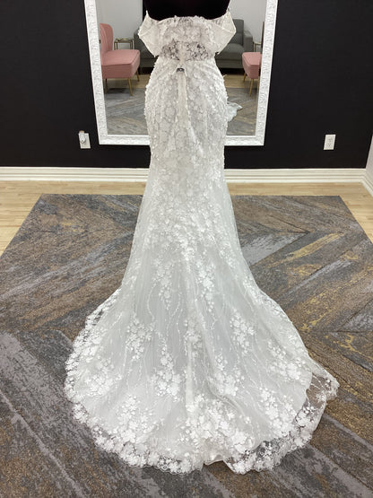 3d Floral Fitted Wedding Dress