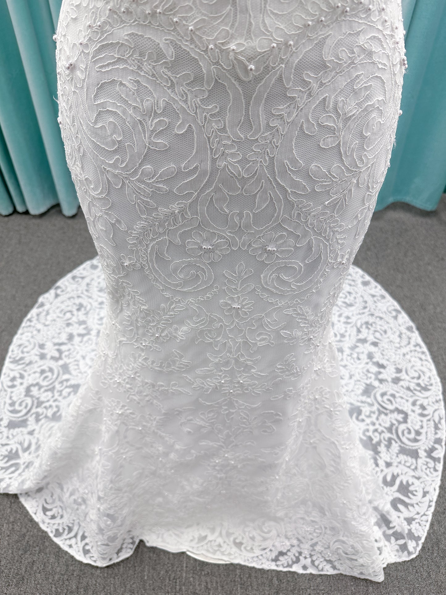 Dondi Fit and Flare Wedding Dress in Ivory, Size 14 — allover lace, fitted bodice, dramatic flare skirt
