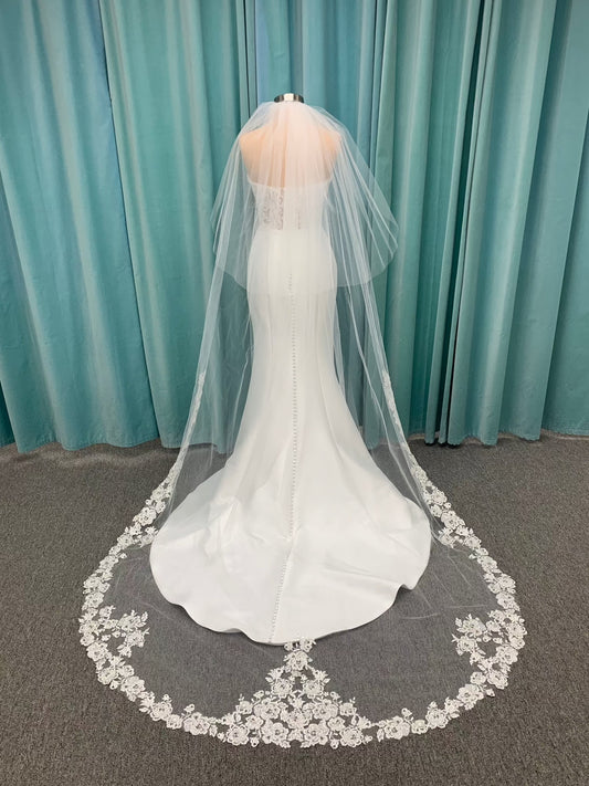 Lace Floral Detail Long Veil