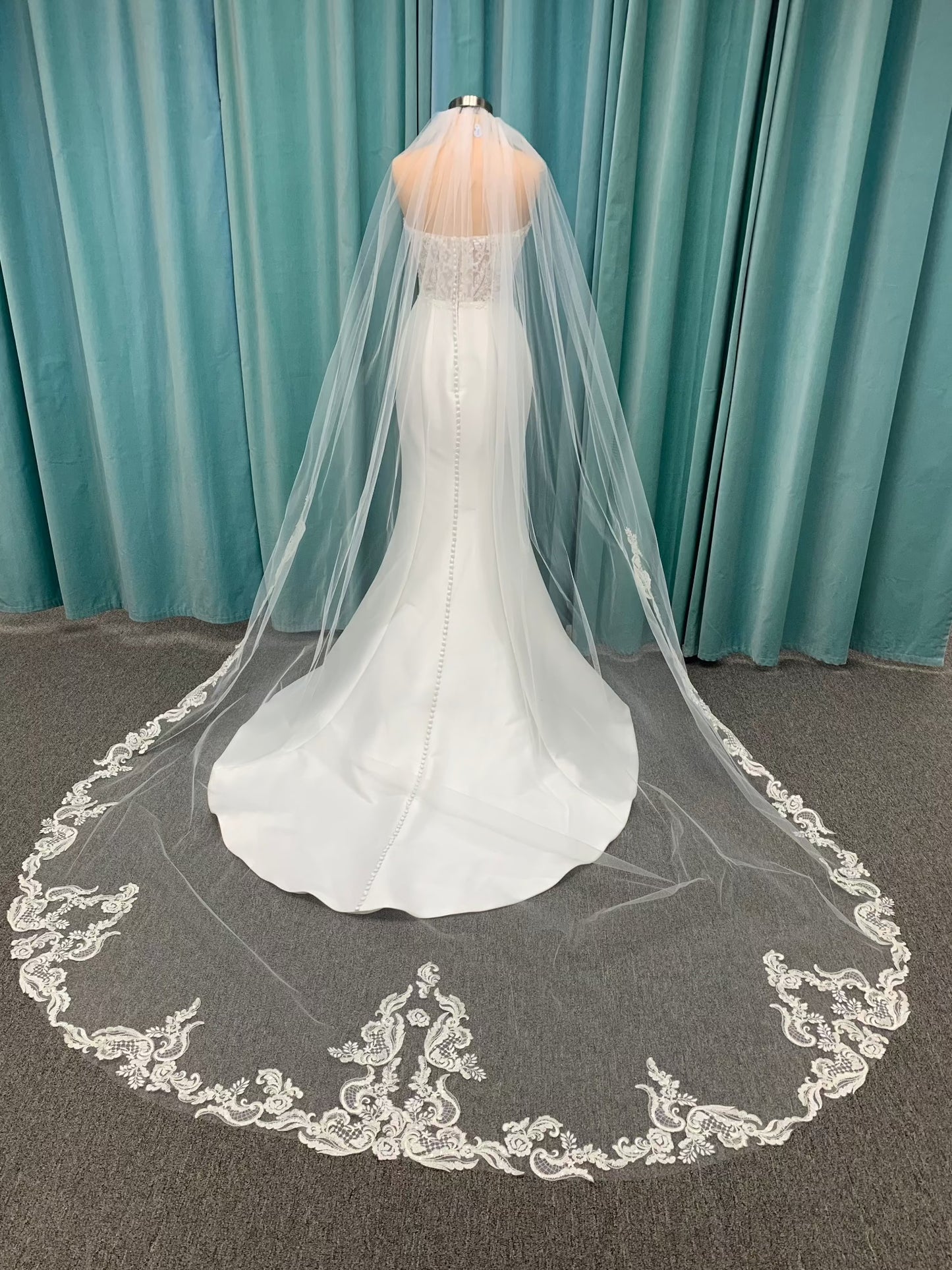 Long Scroll Beaded Lace Veil