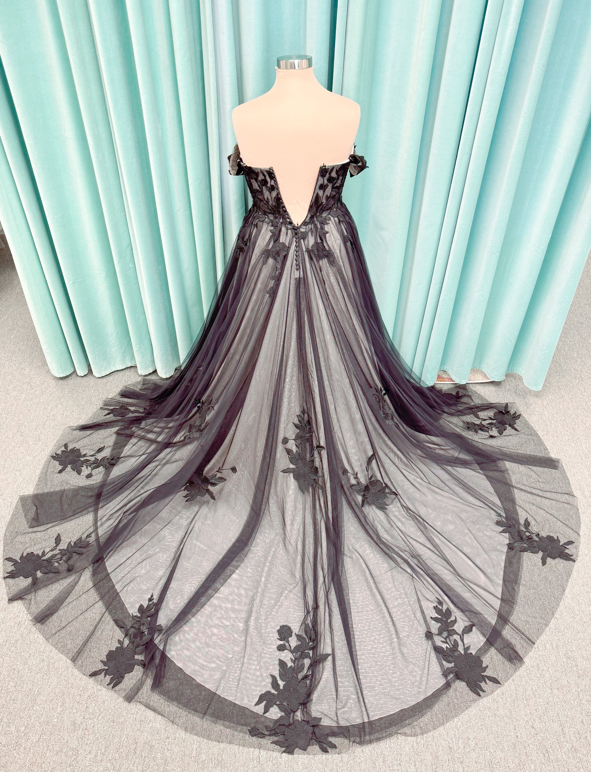 Jeslyn Noir Plus Size A-line Wedding Dress in Black/Nude, Size 18 — black floral appliqués, off-the-shoulder, layered tulle