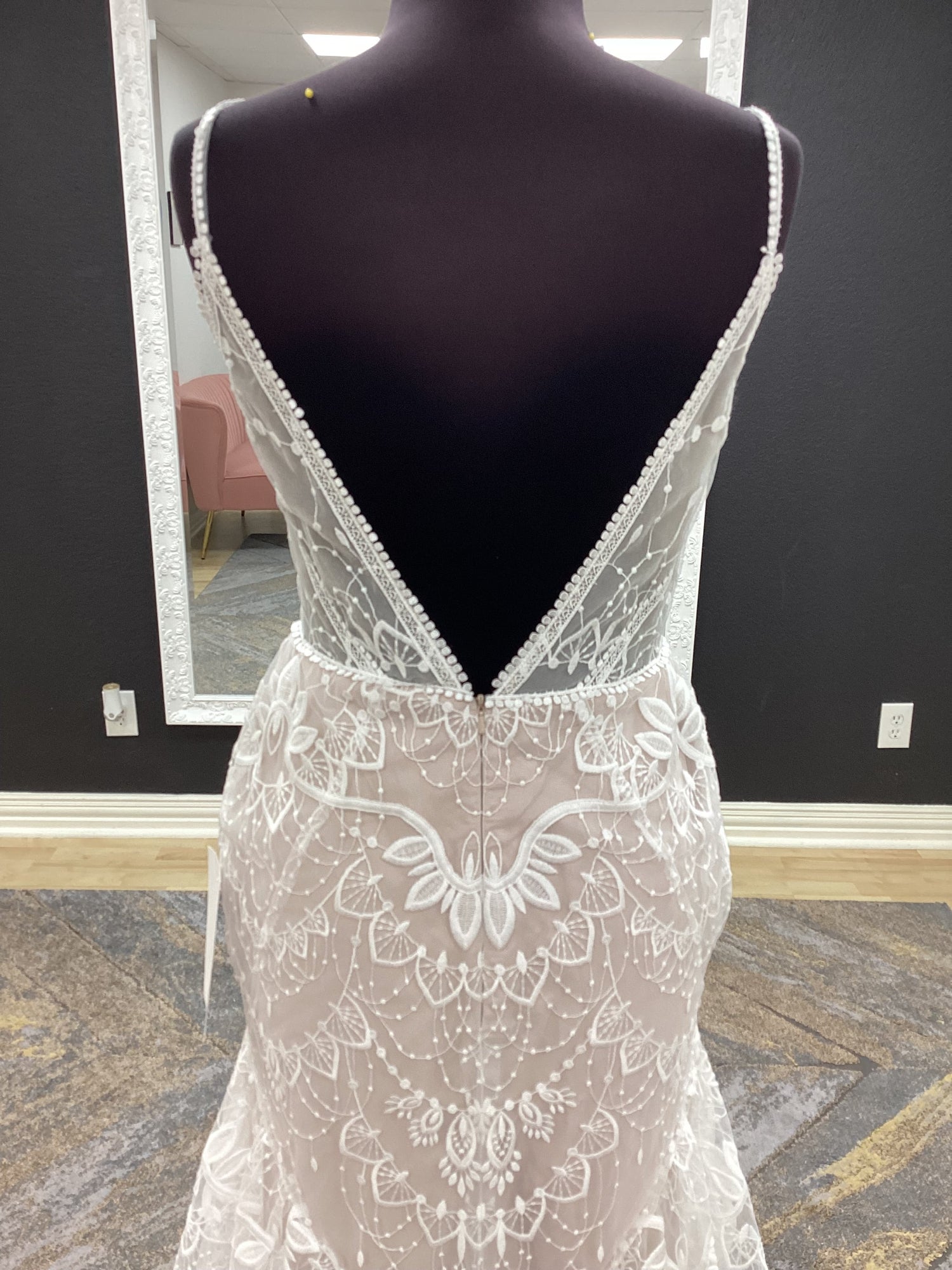 Western Lace Fitted Dress with Spaghetti straps Wedding Dress Western Lace Fitted Dress with Spaghetti straps Wedding Dress