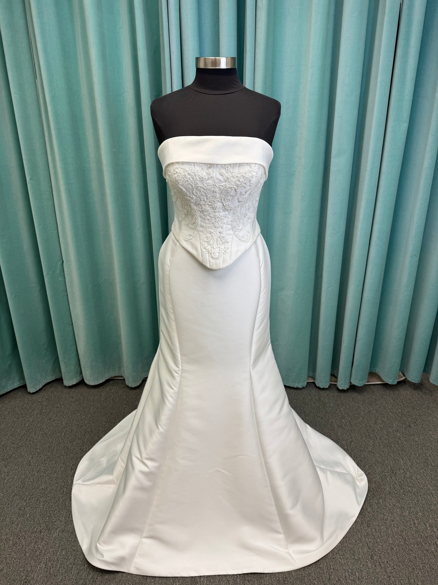 Paityn Strapless Scoop Neck Fit-and-Flare Wedding Dress with Drop Waist and Overskirt
