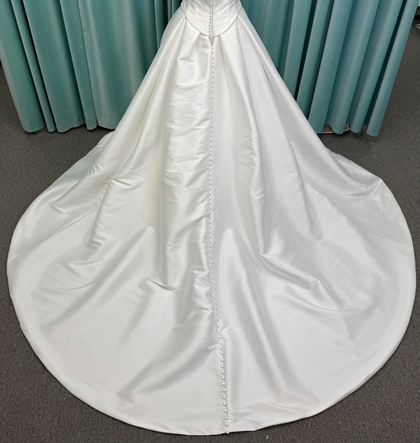 Paityn Strapless Scoop Neck Fit-and-Flare Wedding Dress with Drop Waist and Overskirt