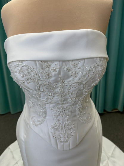 Paityn Strapless Scoop Neck Fit-and-Flare Wedding Dress with Drop Waist and Overskirt