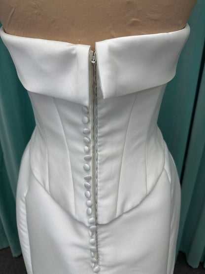 Paityn Strapless Scoop Neck Fit-and-Flare Wedding Dress with Drop Waist and Overskirt
