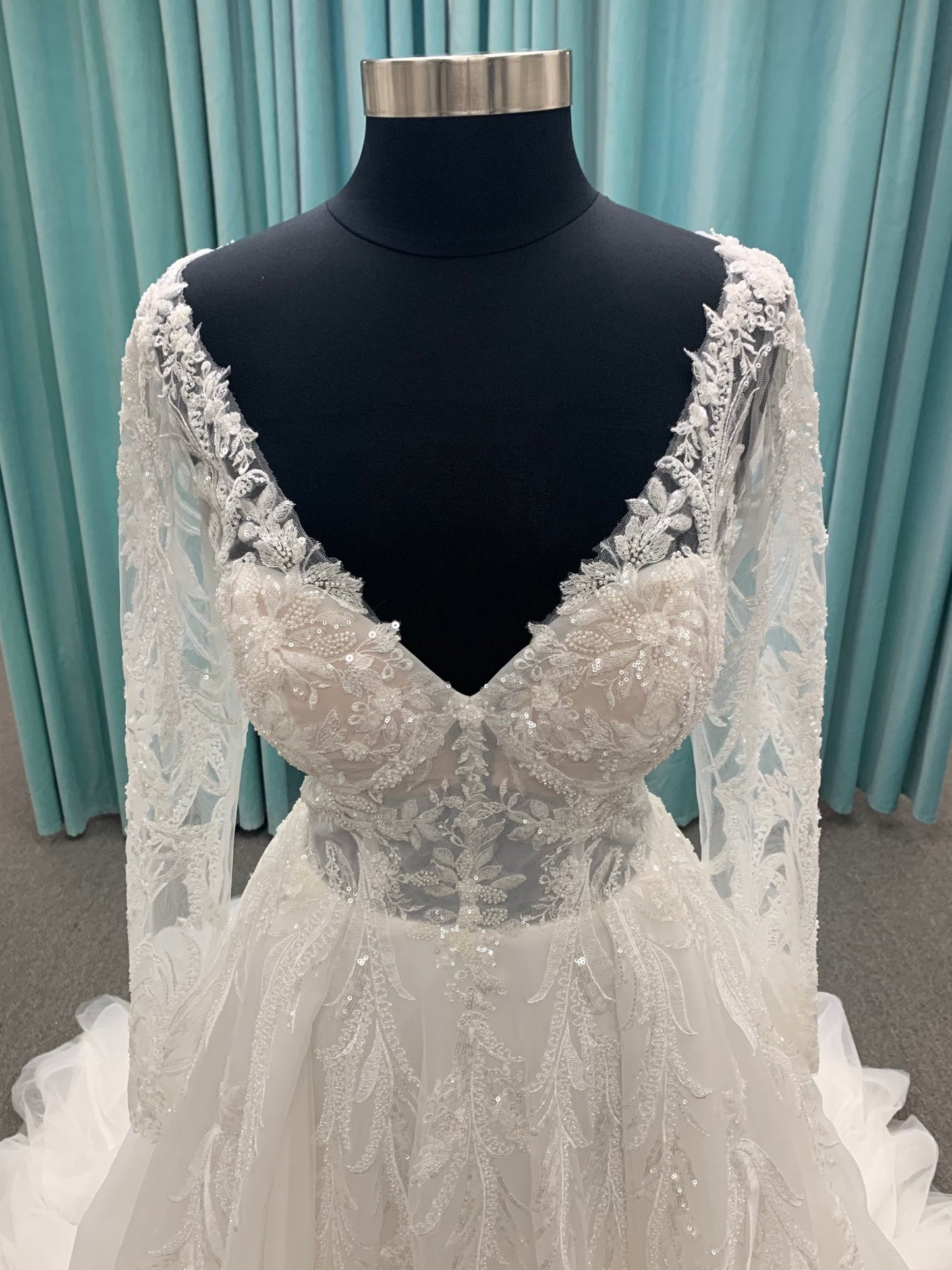 Essense of Australia D3700 Wedding Dress