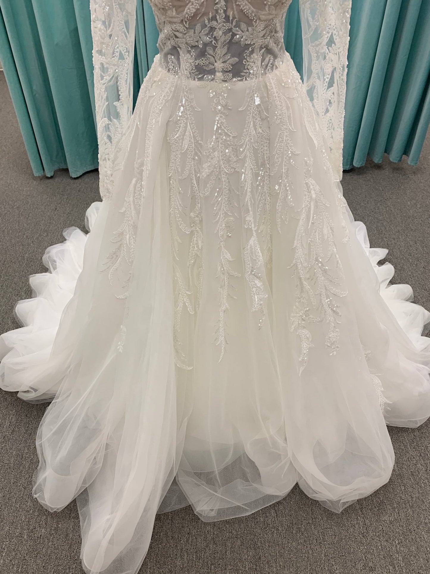 Essense of Australia D3700 Wedding Dress