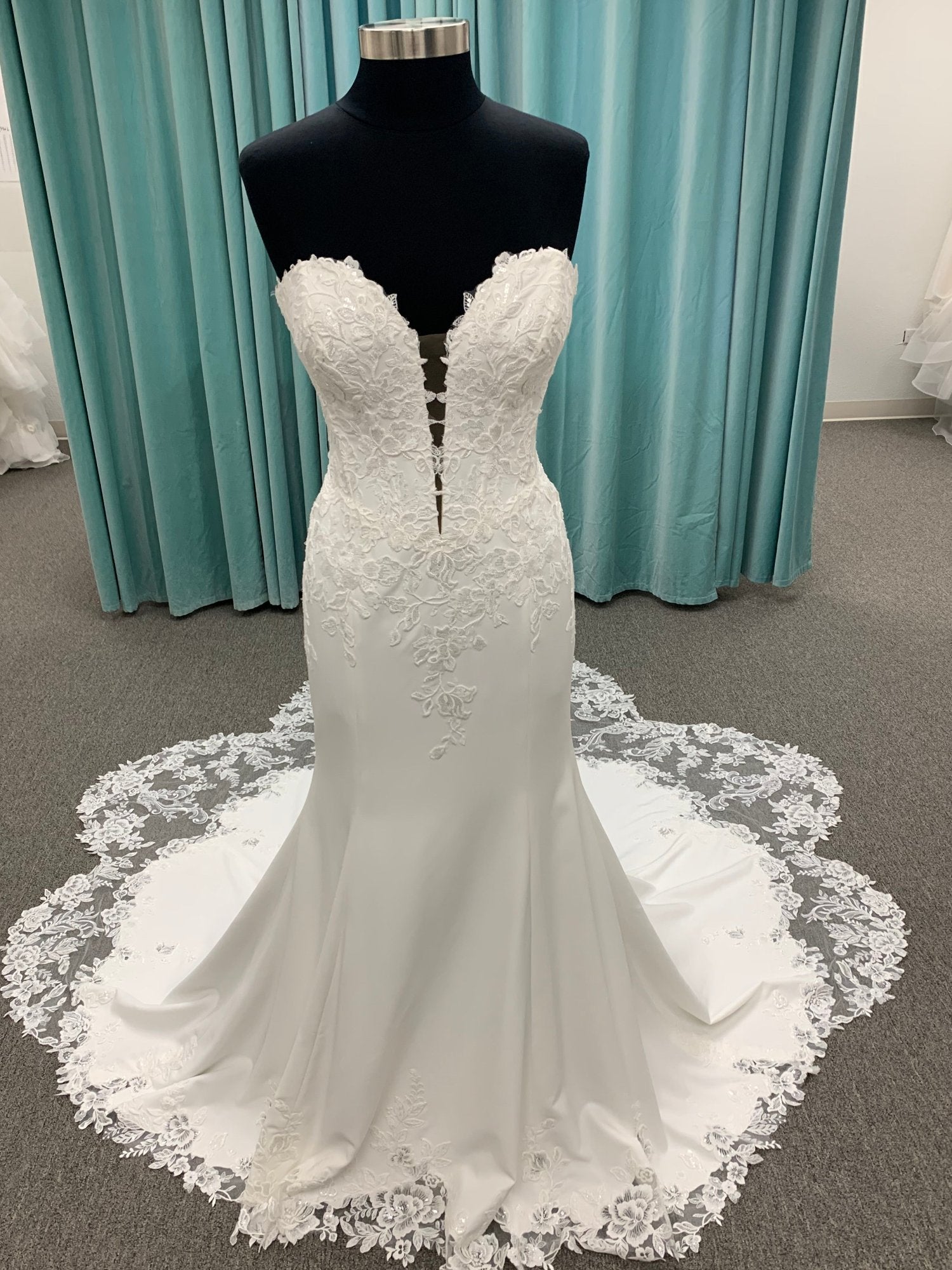 Justin Alexander Hope 88353 Wedding Dress