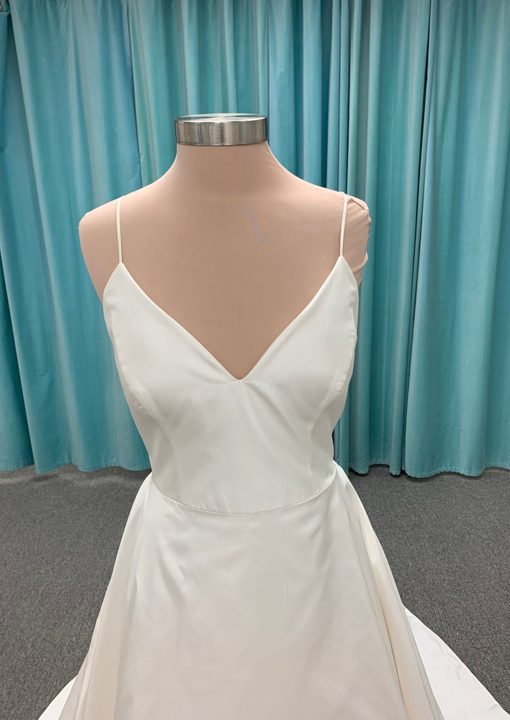  Silk Wedding Dress Aline pockets spaghetti straps  Paloma Blanca 4850