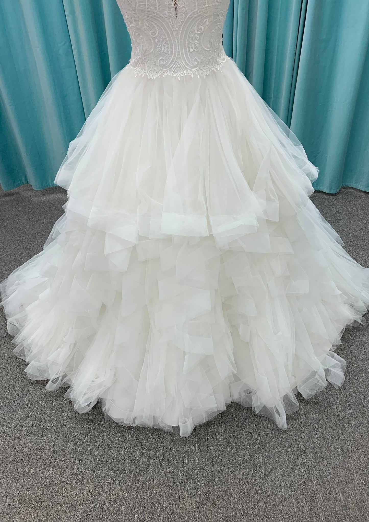 Lace and tulle ruffle with horsehair trim wedding dress Justin Alexander 8888