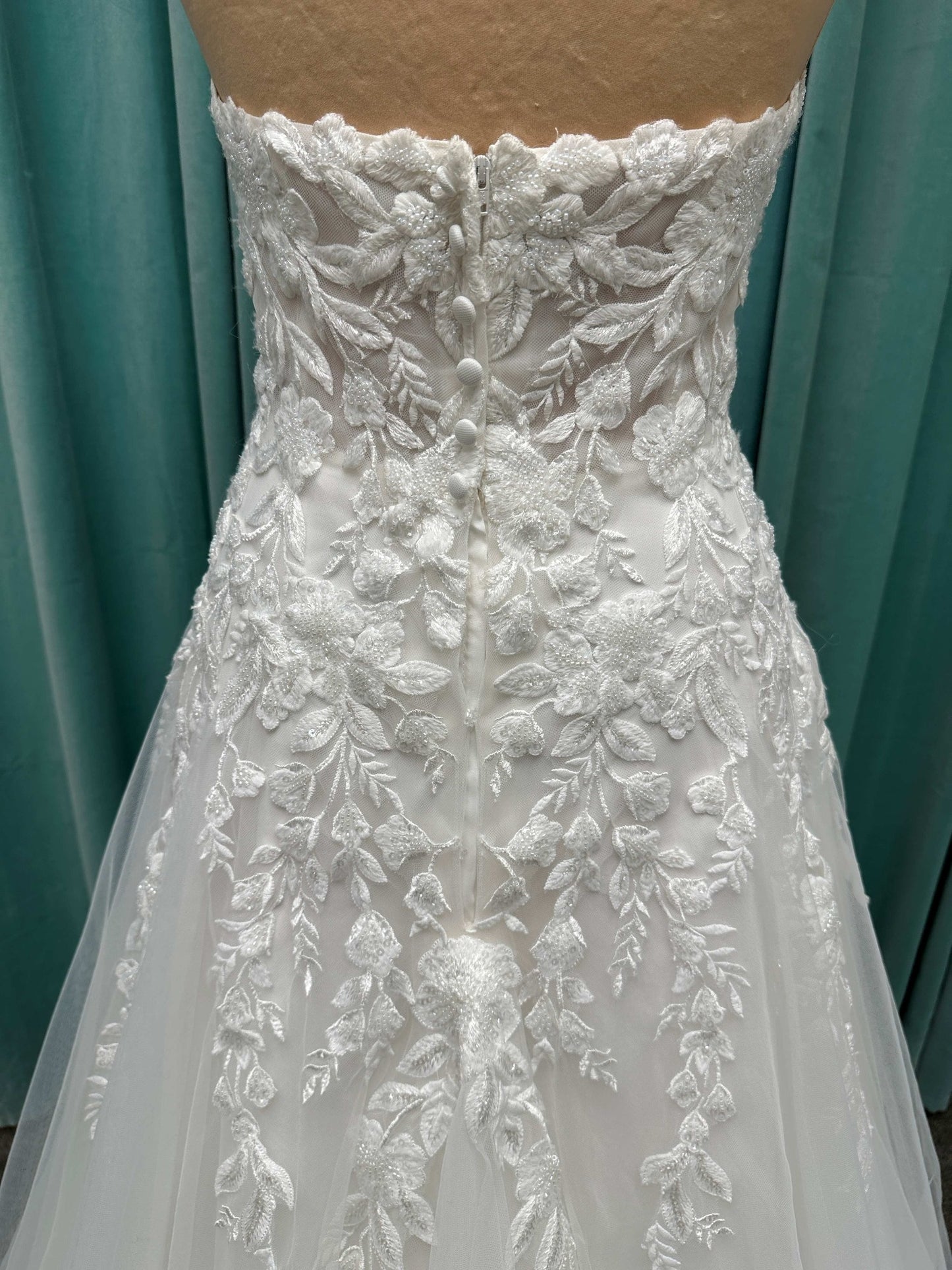 Stella York 7413 Wedding Dress