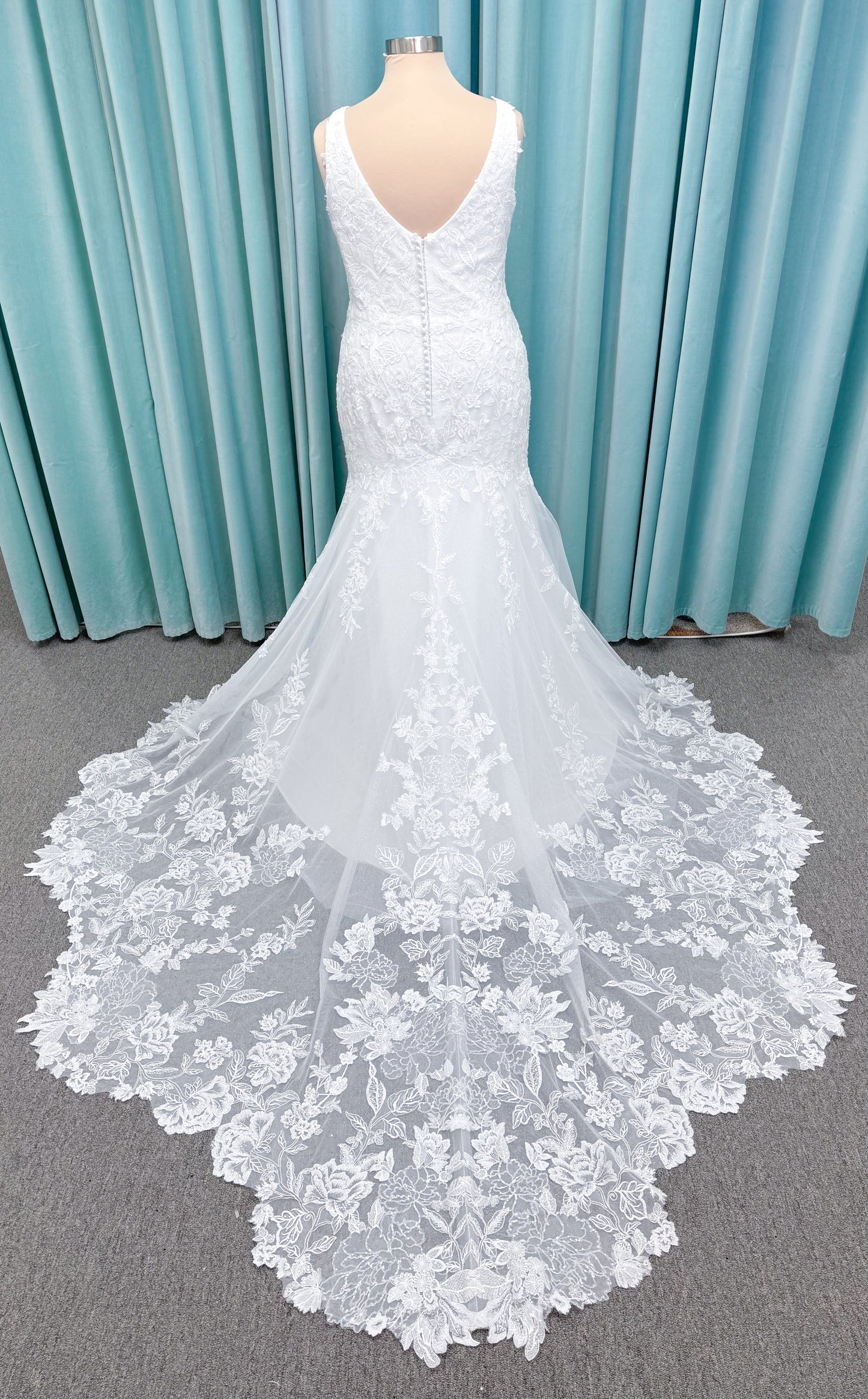 Reid Plus Size Mermaid Wedding Dress in Ivory, Size 22 — intricate floral lace appliqués, fitted mermaid silhouette
