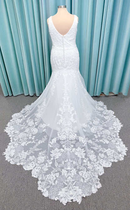 Reid Plus Size Mermaid Wedding Dress in Ivory, Size 22 — intricate floral lace appliqués, fitted mermaid silhouette