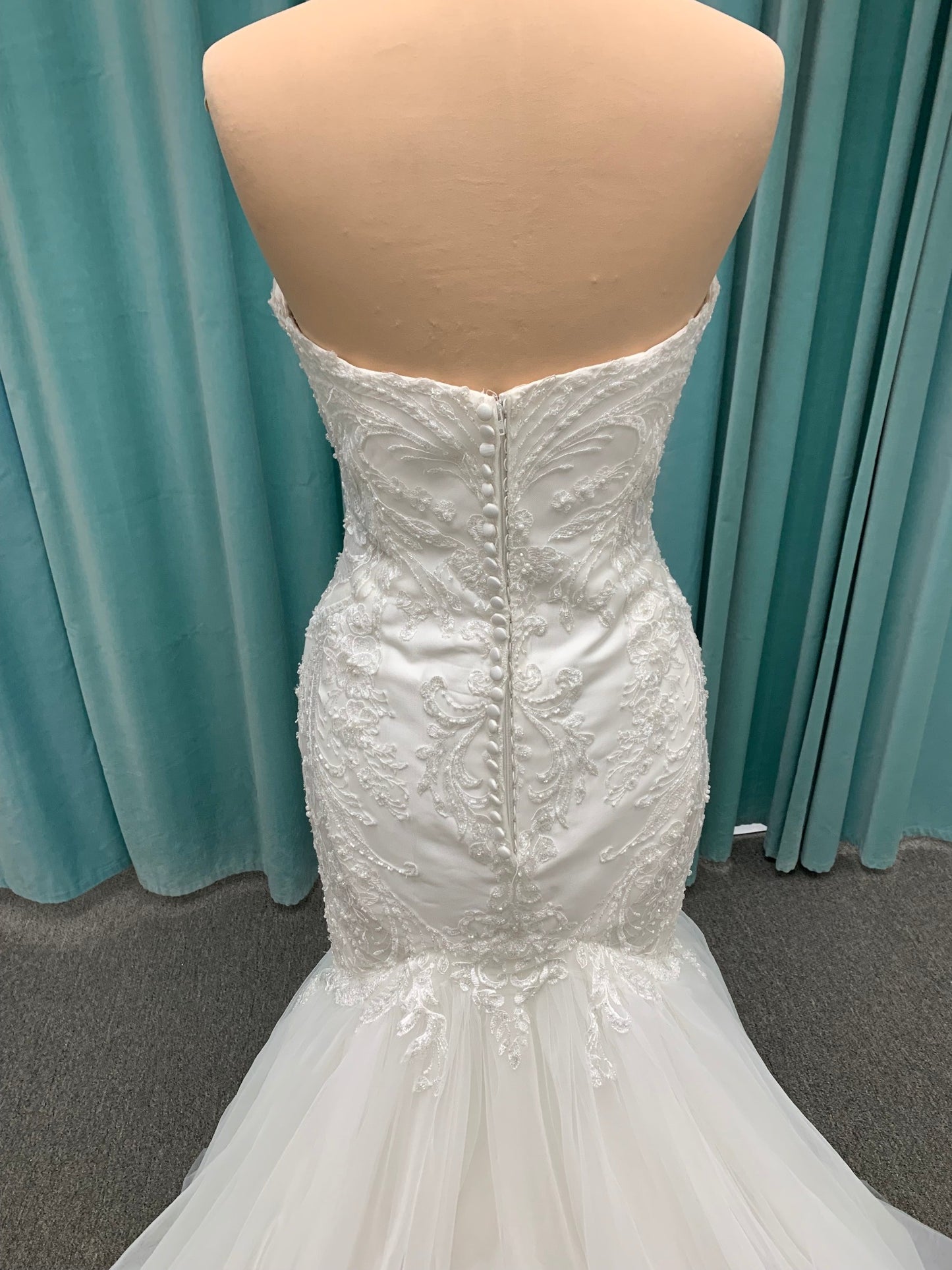 Essense of Australia D3600 Wedding Dress