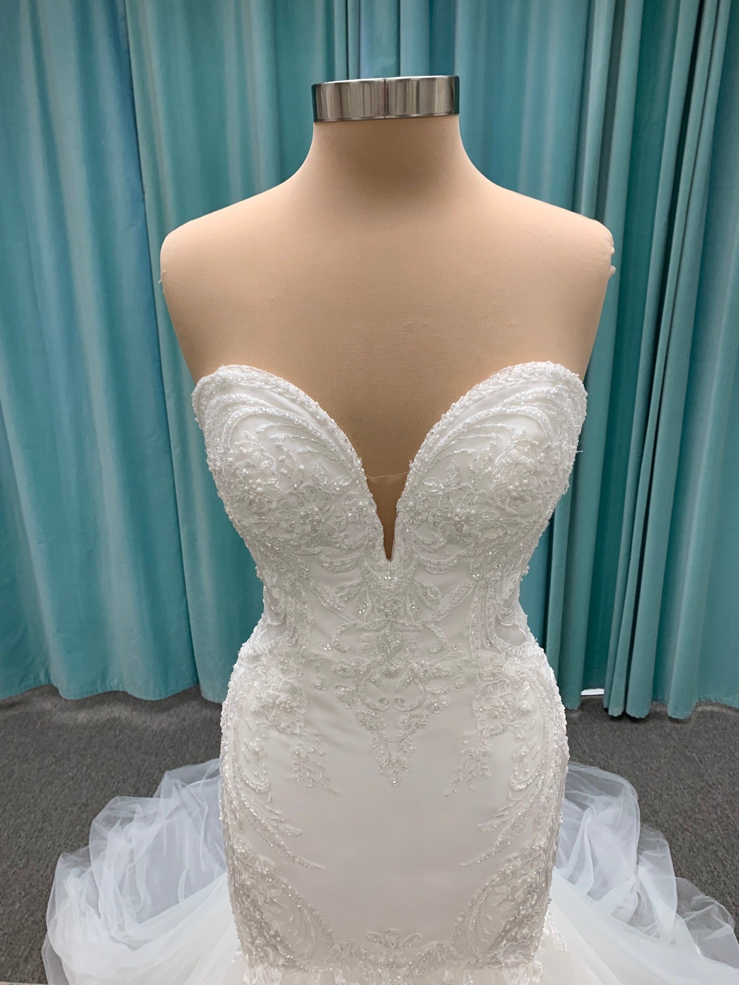 Essense of Australia D3600 Wedding Dress