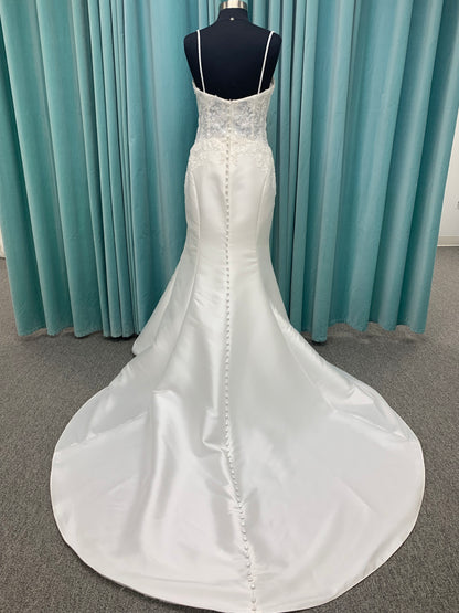 Stella York 7474 Wedding Dress