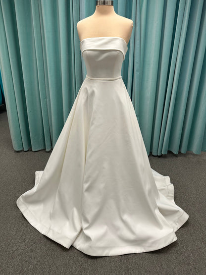 Stella York 7045 Wedding Dress