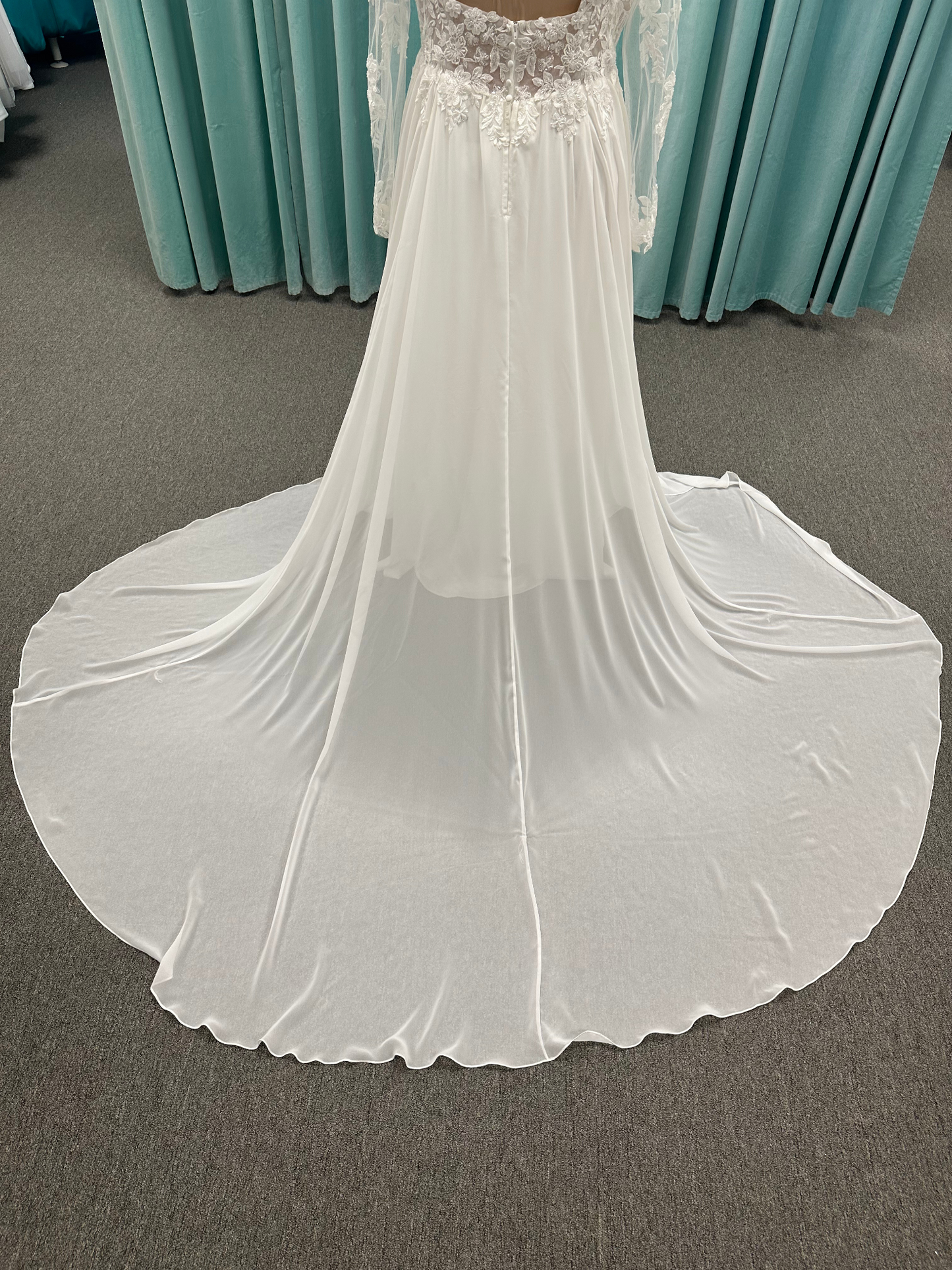 Stella York 7699 Plus Size Wedding Dress