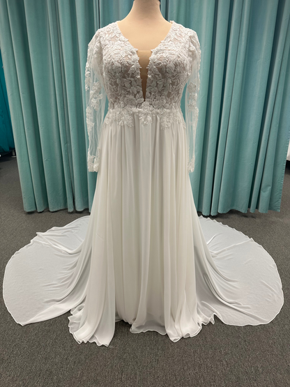 Stella York 7699 Plus Size Wedding Dress