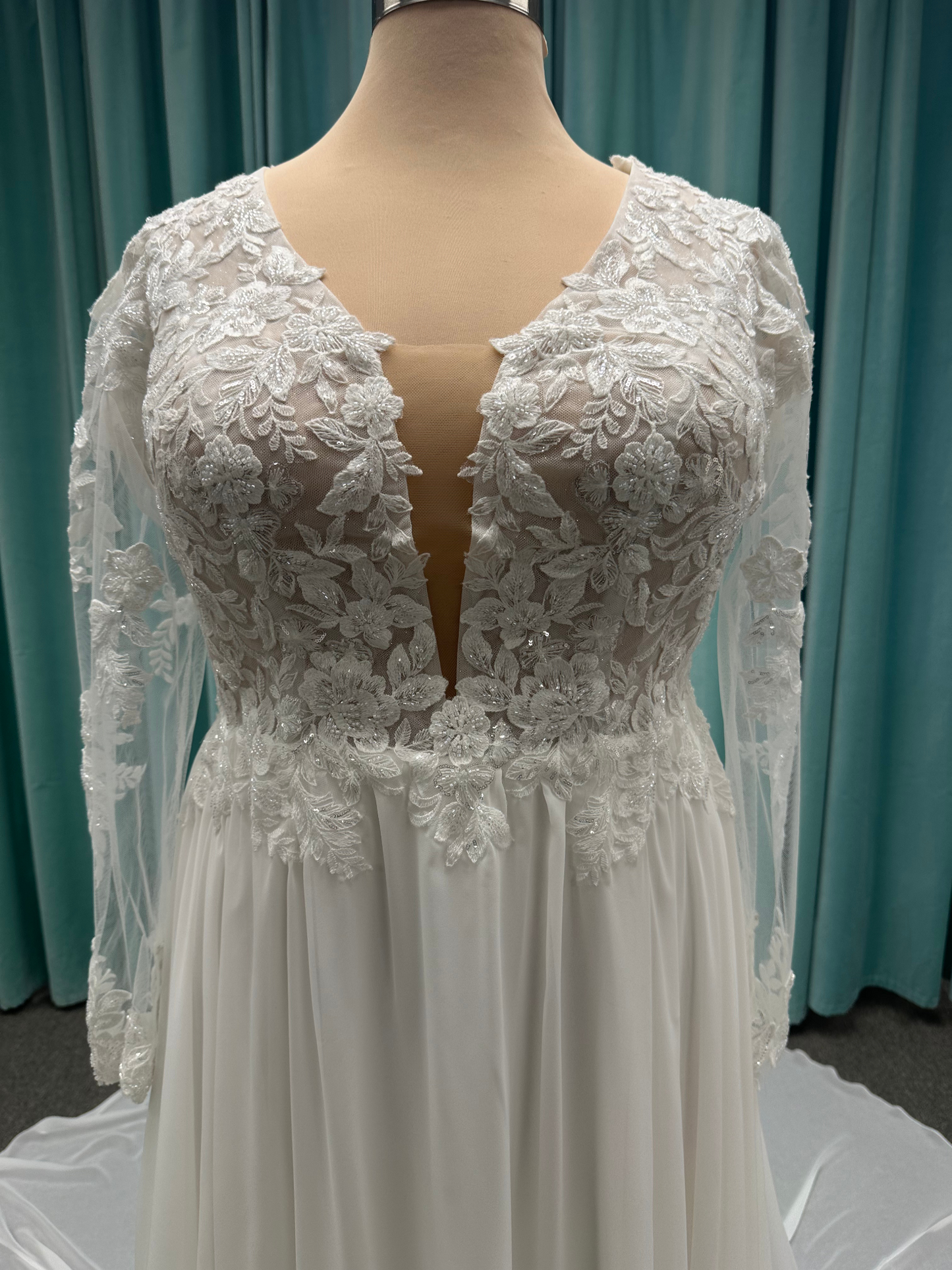 Stella York 7699 Plus Size Wedding Dress