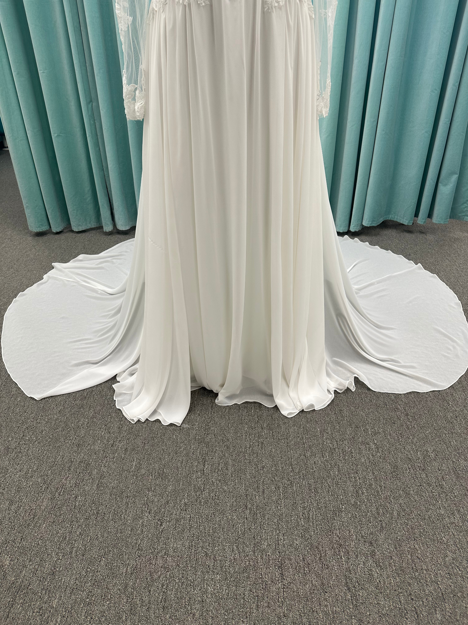 Stella York 7699 Plus Size Wedding Dress
