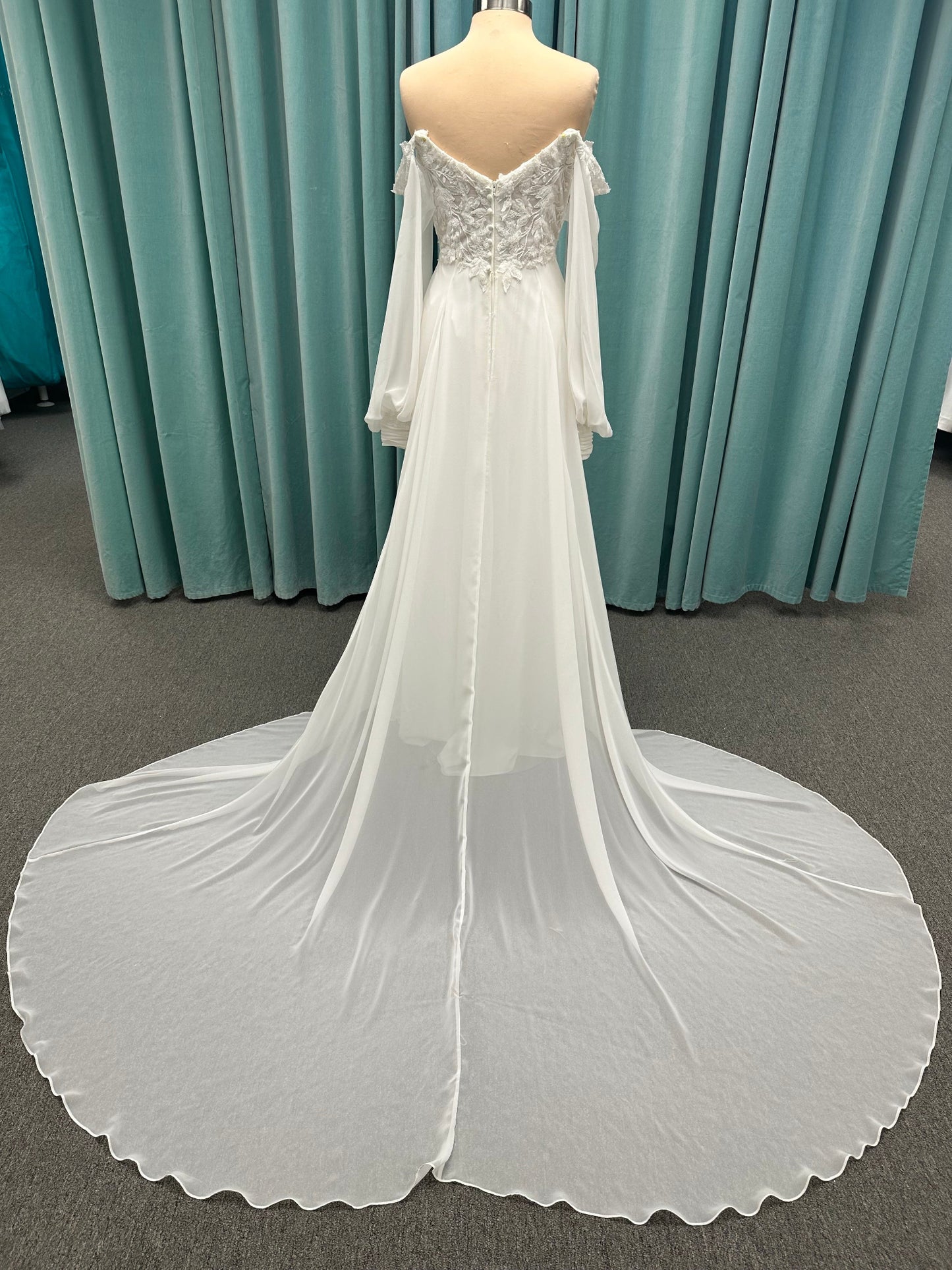 Stella York 7813 Wedding Dress