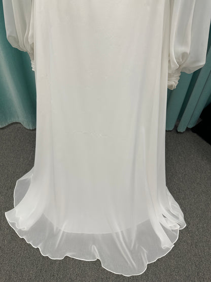 Plus size lace A-line wedding dress with detachable long blouson sleeves and flowing chiffon skirt