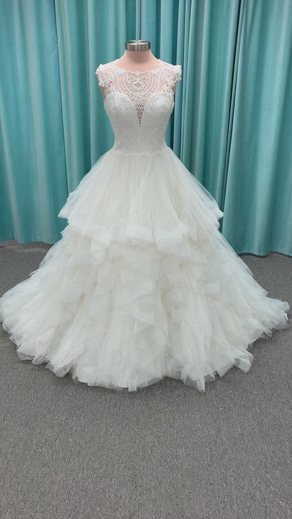 Lace and tulle ruffle with horsehair trim wedding dress Justin Alexander 8888