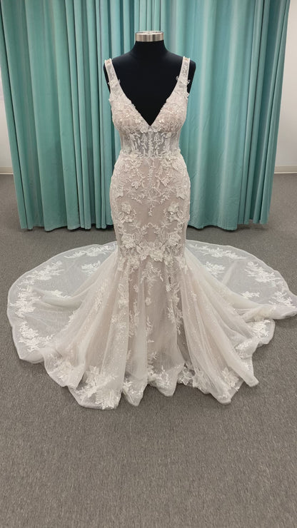 Martina Liana 1547 Wedding Dress