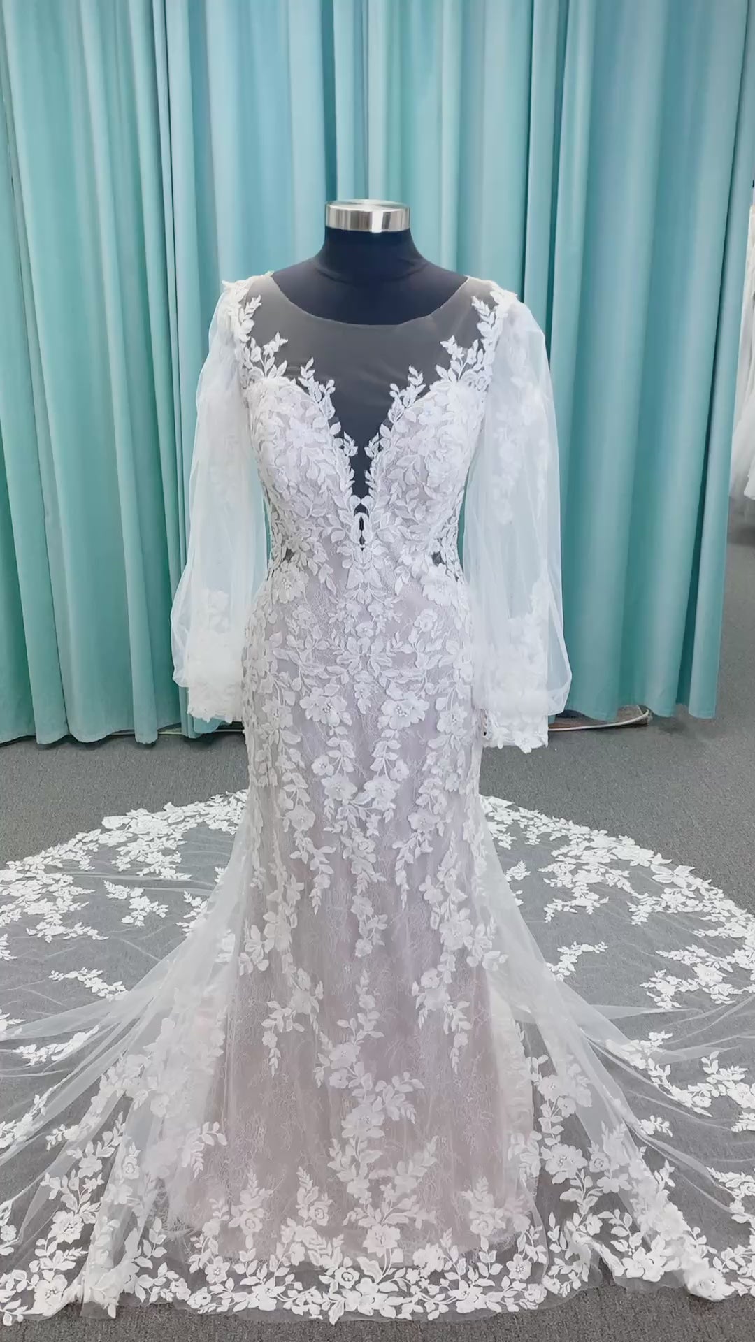 Morilee Jeannie style 2513 plunging neck Chantilly lace fit-and-flare wedding dress with detachable bishop sleeves, size 12