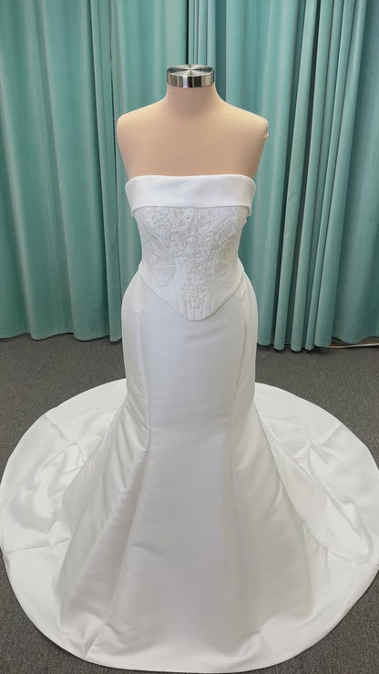Paityn Strapless Scoop Neck Fit-and-Flare Wedding Dress with Drop Waist and Overskirt
