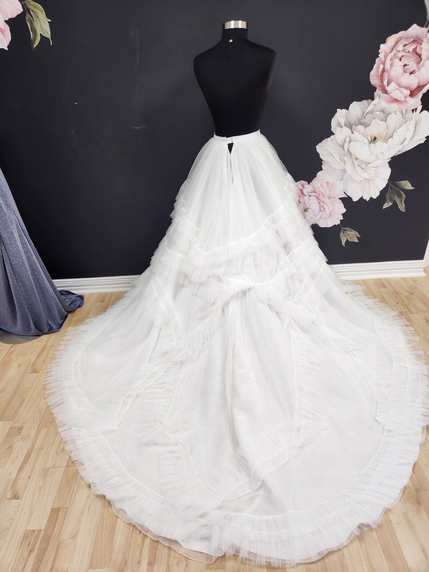 Lined Ruffle Removable Wedding Dress  Over Skirt